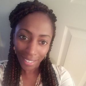 Meet your Posher, Kenisha